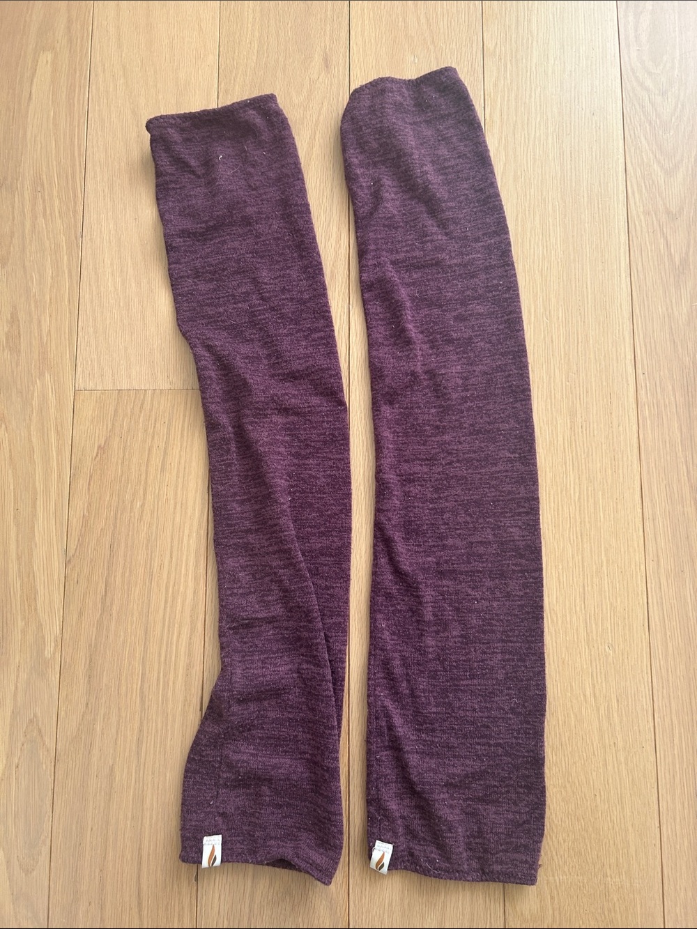 Rubia wear purple leg warmers long